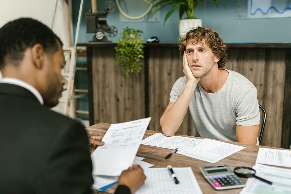 Quelle banque peut racheter un dossier de surendettement ? Découvrez vos options